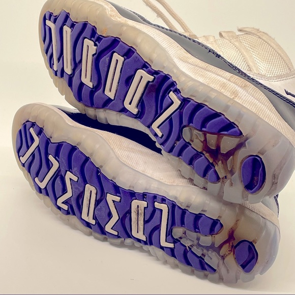 Nike Air Jordan Retro 11 XI Concord 201& SZ 11 Child White Black Collectors Rare - Picture 6 of 7